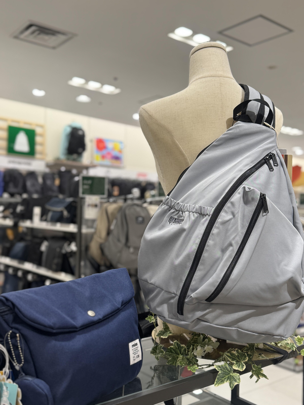 【銀座店】お出かけに便利なショルダーバッグ