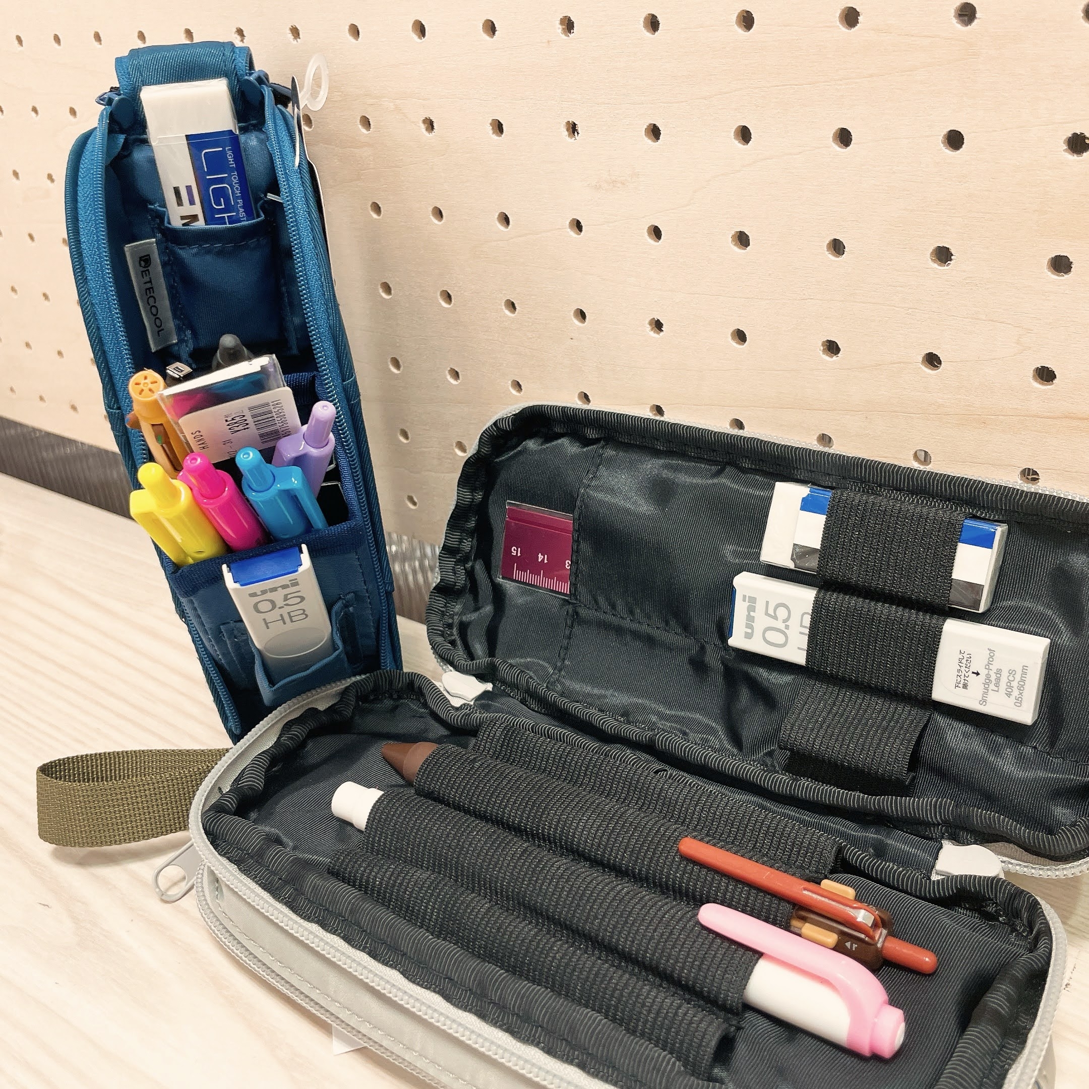 【博多店】たっぷり収納！細かく整頓！収納力バツグンのペンケース