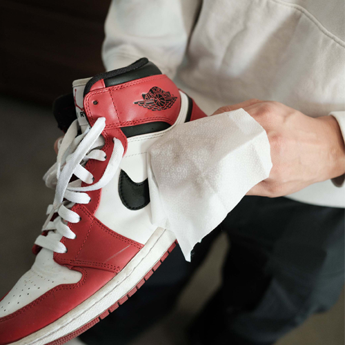 【博多店】春の足元を彩る！オススメスニーカーケアセット