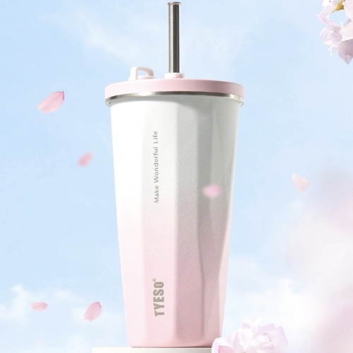 【博多店】ひと足先に春気分！　ドリンクタイムをもっと楽しく。