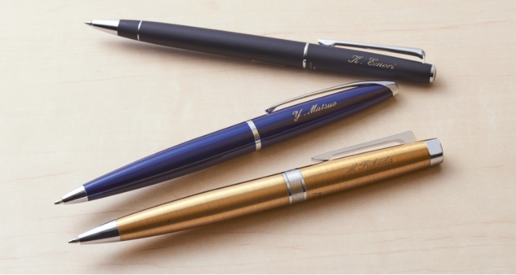 【イオンモール甲府昭和店】筆記具名入れサービス