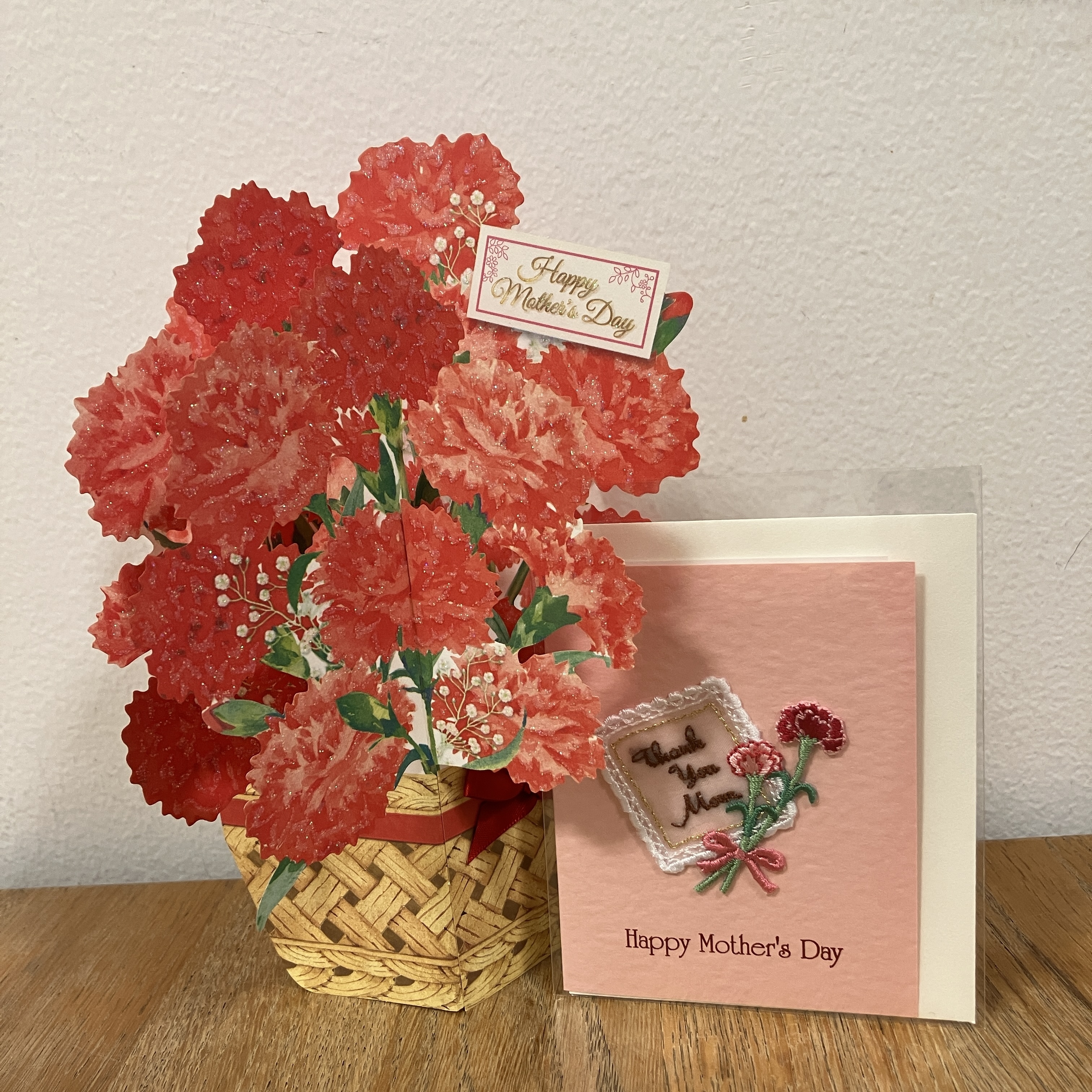 【熊本店】母の日のプレゼントに添えたい　～母の日カードのご案内～