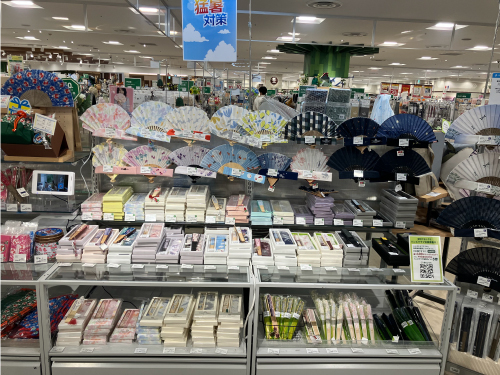 【仙台店】ハンディファン全盛の今だからこそ、あえて「扇子」を選ぶ理由