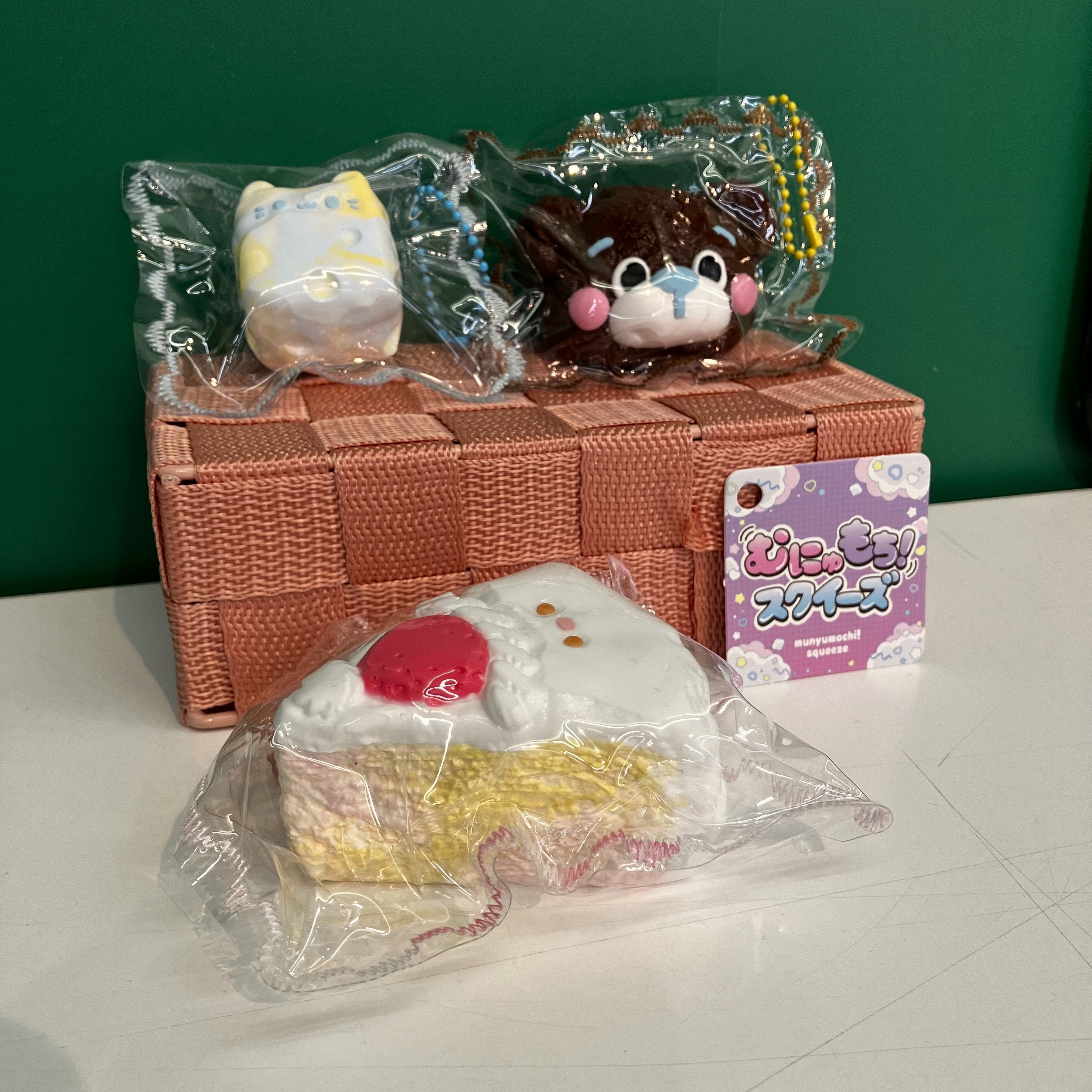 https://store.hands.net/shinjuku/item/40e573f0102cdcf37b6ba21e473255509299c8b3.jpeg