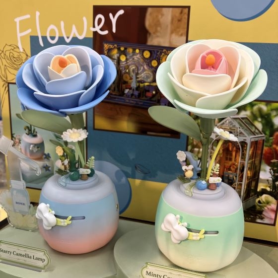 【新宿店/5F】夢の国へ誘うDIYアロマランプ