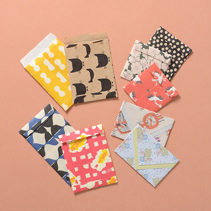 https://store.hands.net/shinjuku/item/enjoy-gift-img.jpg